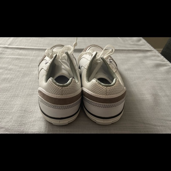 Umbro Sneakers - Picture 5 of 6